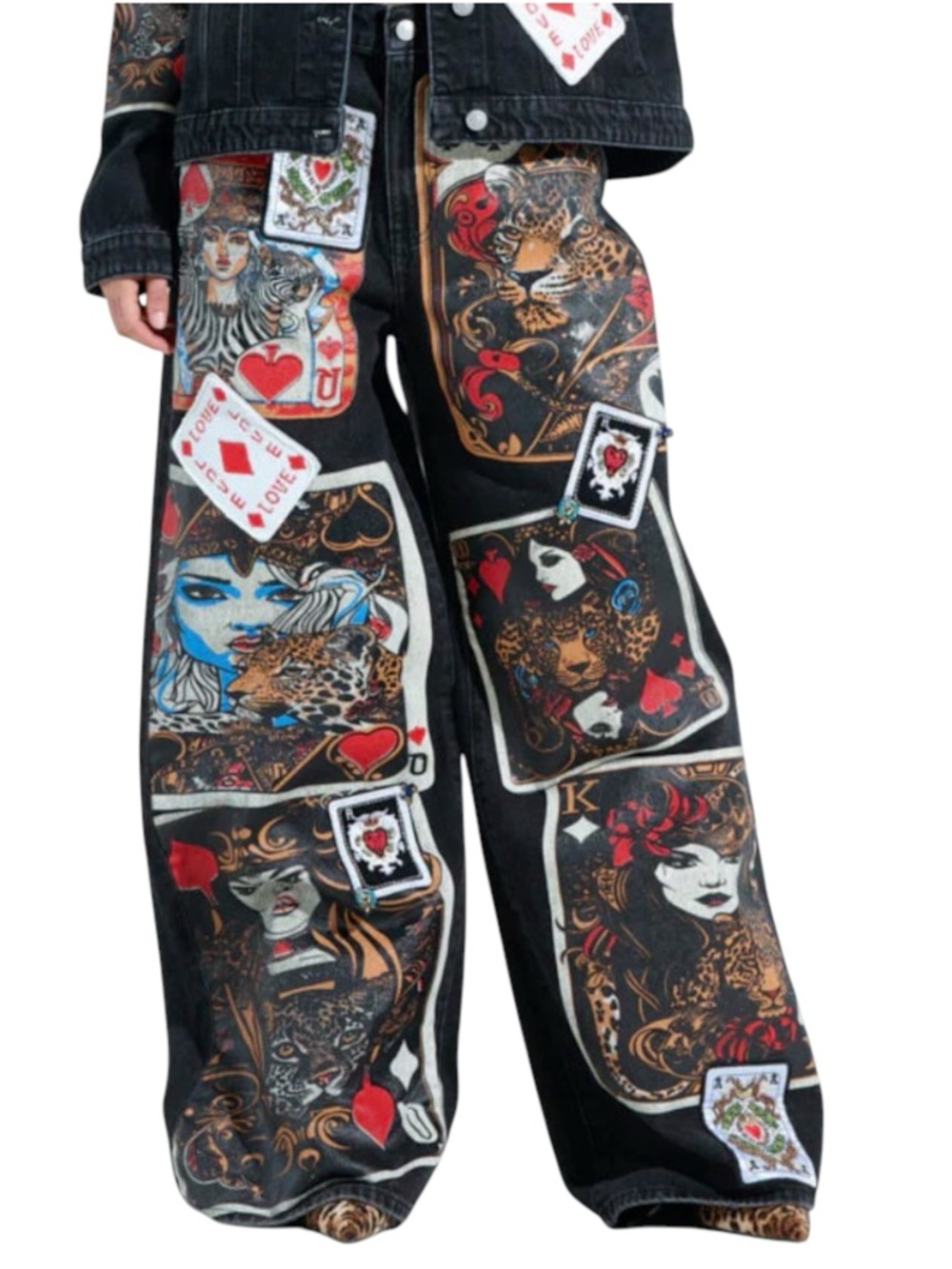 Akira RARE Queen Of Hearts Printed & Embellished Denim Jeans Pants Size 33/17 - Picture 4 of 15